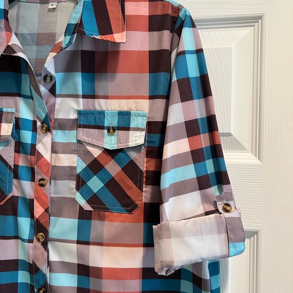 Plaid Long sleeved Blouse - Picture 4 of 5